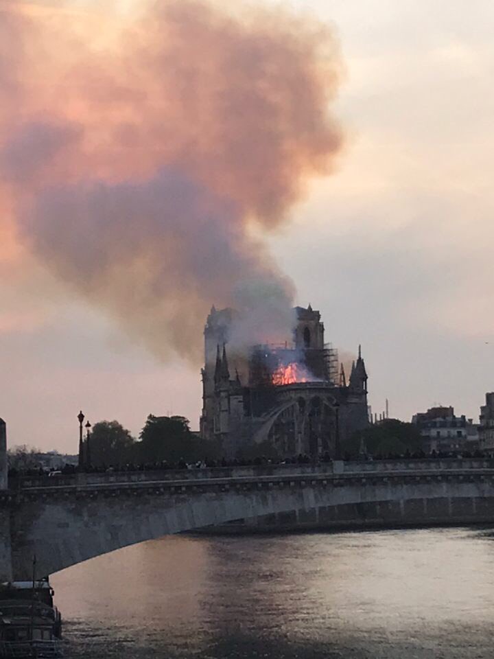 notre-dame-in-flame-3-15-04-19